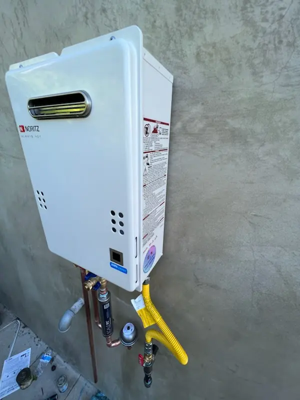 Tankless water heater installation for Pinedale homes